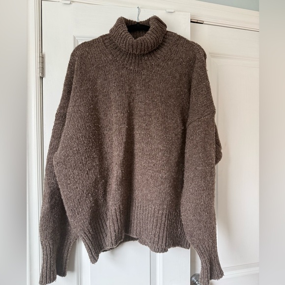 Babaa No. 17 Jumper - Oak - oversized 100% wool turtleneck sweater - Picture 2 of 9